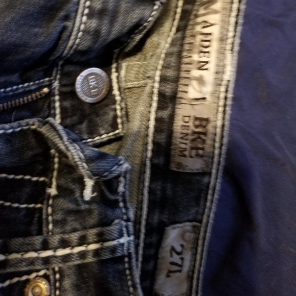 Jeans - Picture 2 of 6